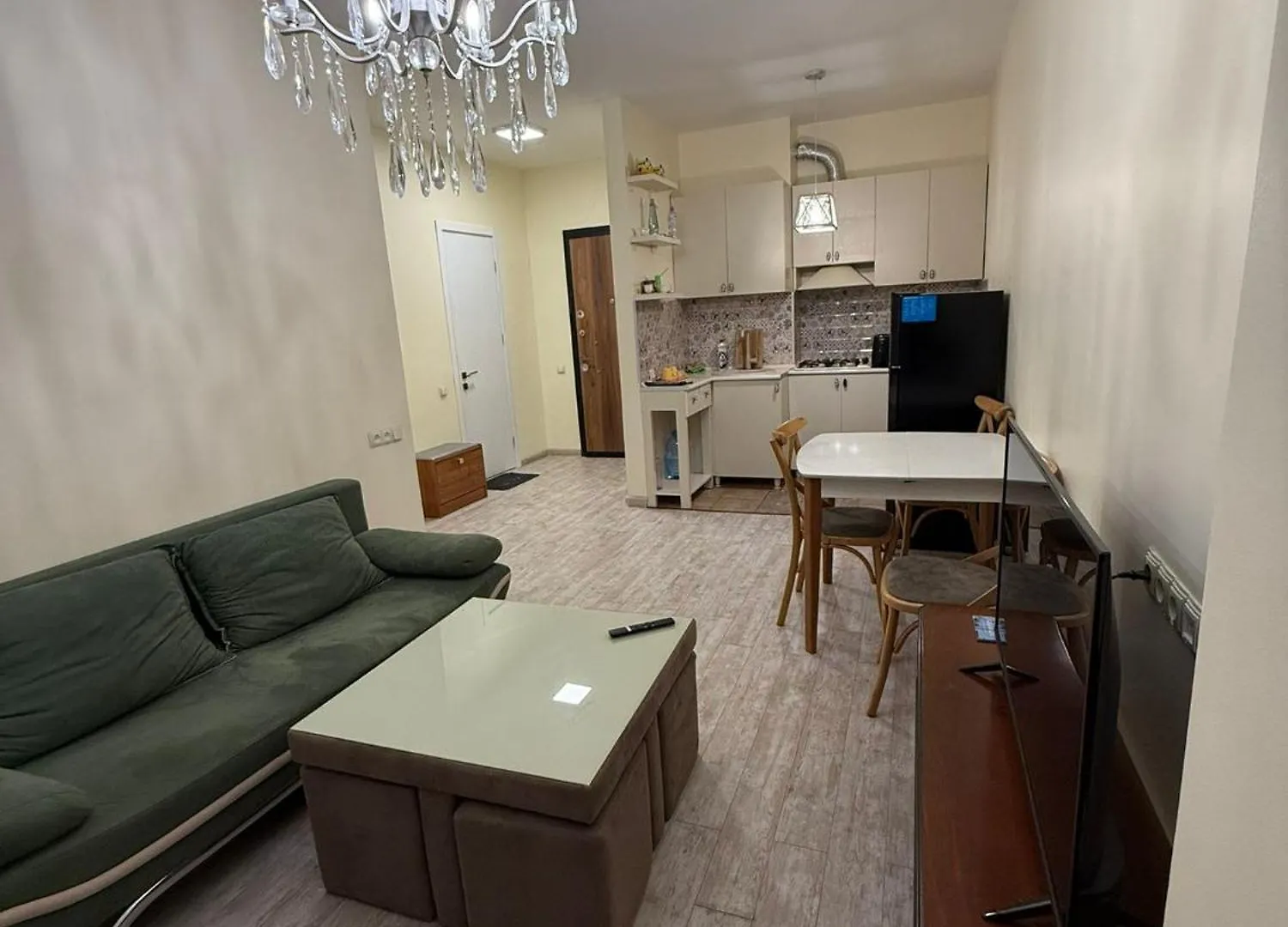 公寓 Apartamenti V 巴统